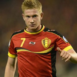 演着重要角 演着重要角