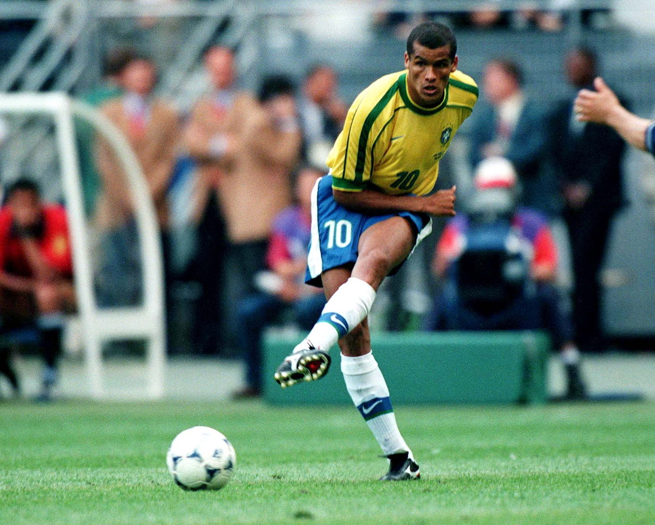 了另一种辉 了另一种辉